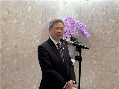 經濟部長龔明鑫接受媒體聯訪時指出，初步了解台積電已經成立法律團隊，針對相關案件進行準備與應變。(楊文君攝)