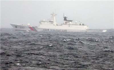 中國以日本與菲律賓啟動劃定專屬經濟區(EEZ)及大陸棚海洋邊界談判為由，宣布展開「台灣島東部海域海上交通專項執法行動」，以公務船在台灣東部海域對自由航行貨輪進行「點驗」或「糾正」；11日再有2艘中國公務船首次進入太平島禁止水域。圖為中國海警船。資料照。