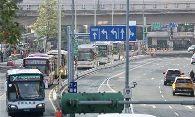 北市明年下半年將針對15條公車專用道試行無人自駕公車。示意圖。