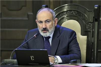亞美尼亞總理帕辛揚(Nikol Pashinyan)8日宣布贏得國會大選，超過5分之1投票所的開票結果顯示他的政黨獲得了54%的選票。資料照。(美聯社/達志影像)