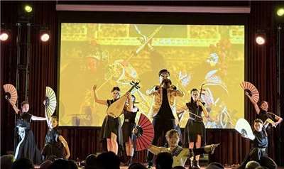 當代樂坊作為2026年「美國台灣傳統週暨加拿大亞裔傳統月文化訪問團」，於5月亞裔傳統月最後一天在多倫多「台灣之夜」演出，為此行巡演最終站。(圖：中央社)