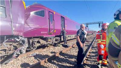 英國倫敦北部在貝德福鎮(Bedford)19日下午發生兩列火車相撞。