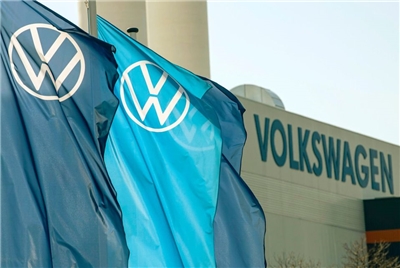 德國福斯汽車(Volkswagen)計劃全球裁員10萬人。