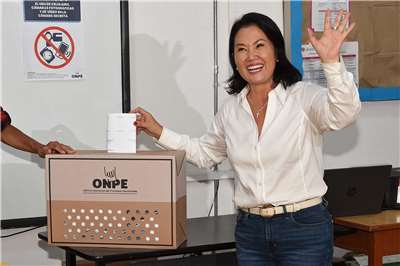 秘魯總統決選計票進入最後階段，右翼總統候選人藤森惠子(Keiko Fujimori)取得領先優勢。