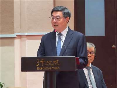 行政院長卓榮泰3日接見「2026 KidWind 風力能源世界賽我國代表團」。(鄭佑漢 攝)