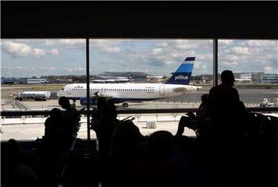 捷藍航空(JetBlue)一架客機通報29日在接近甘迺迪國際機場(JFK)時撞上無人機。資料照。