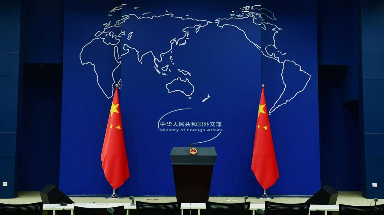 針對英國政府宣布將英國鋼鐵公司國有化，接管這家此前由中國敬業集團控股的企業，中國外交部18日示警，將在必要時採取維權措施。(圖：中國外交部官網)