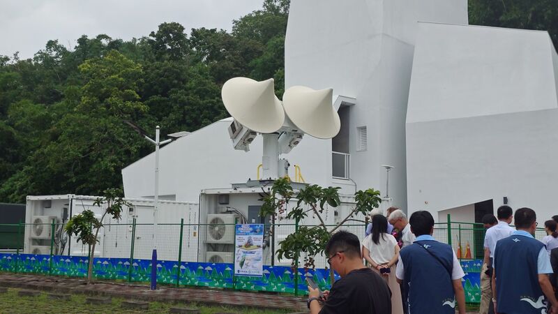 中央氣象署移動式氣象雷達24日正式啟用，首站部署雲林湖山水庫；將運用其高解析觀測能力，強化劇烈天氣監測、災害預警及氣象科研量能，提升防災應變能力。