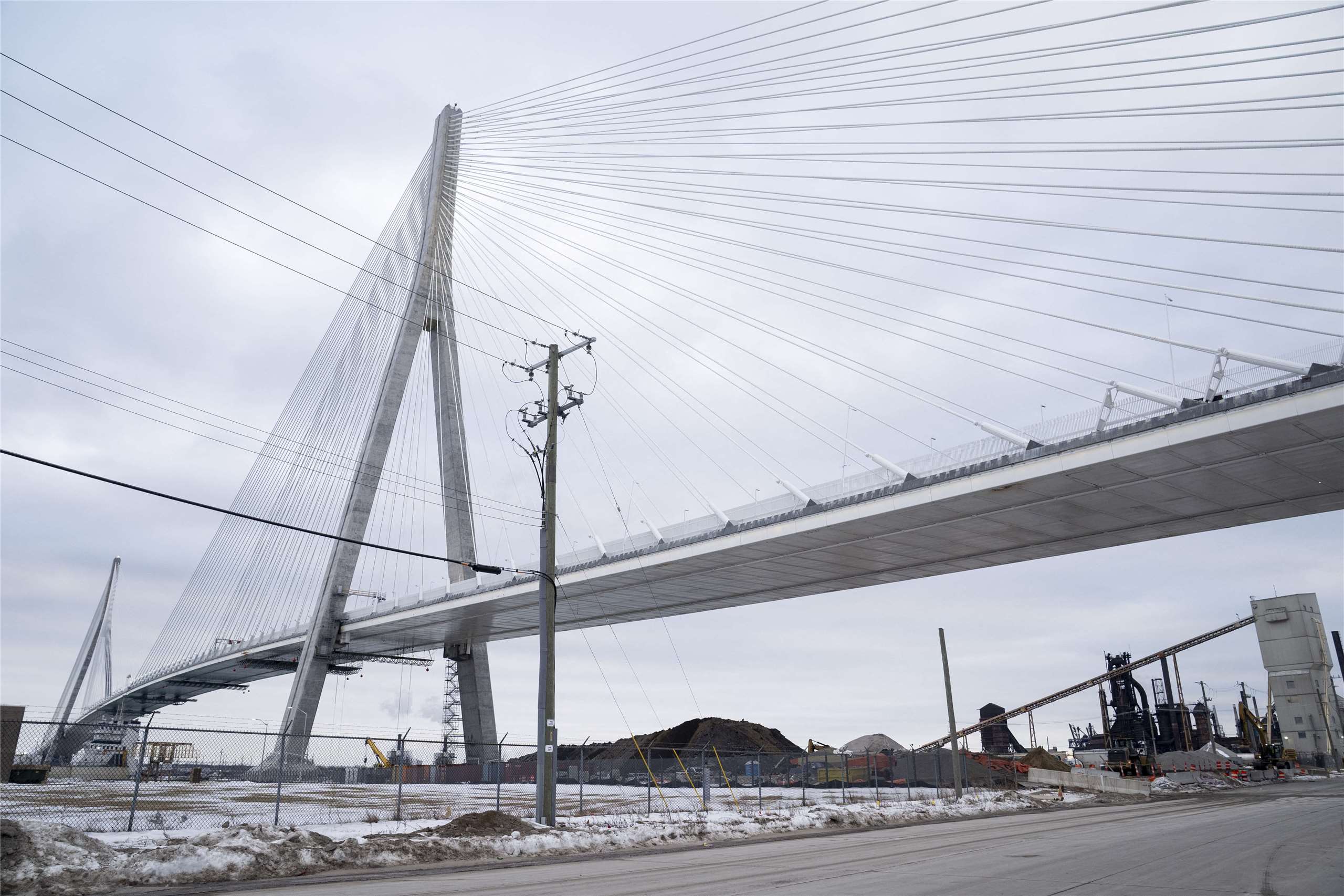 加拿大取消和美國共同慶祝侯艾國際大橋(Gordie Howe International Bridge)通車儀式。侯艾大橋連接加拿大安大略省與美國密西根州。資料照片。