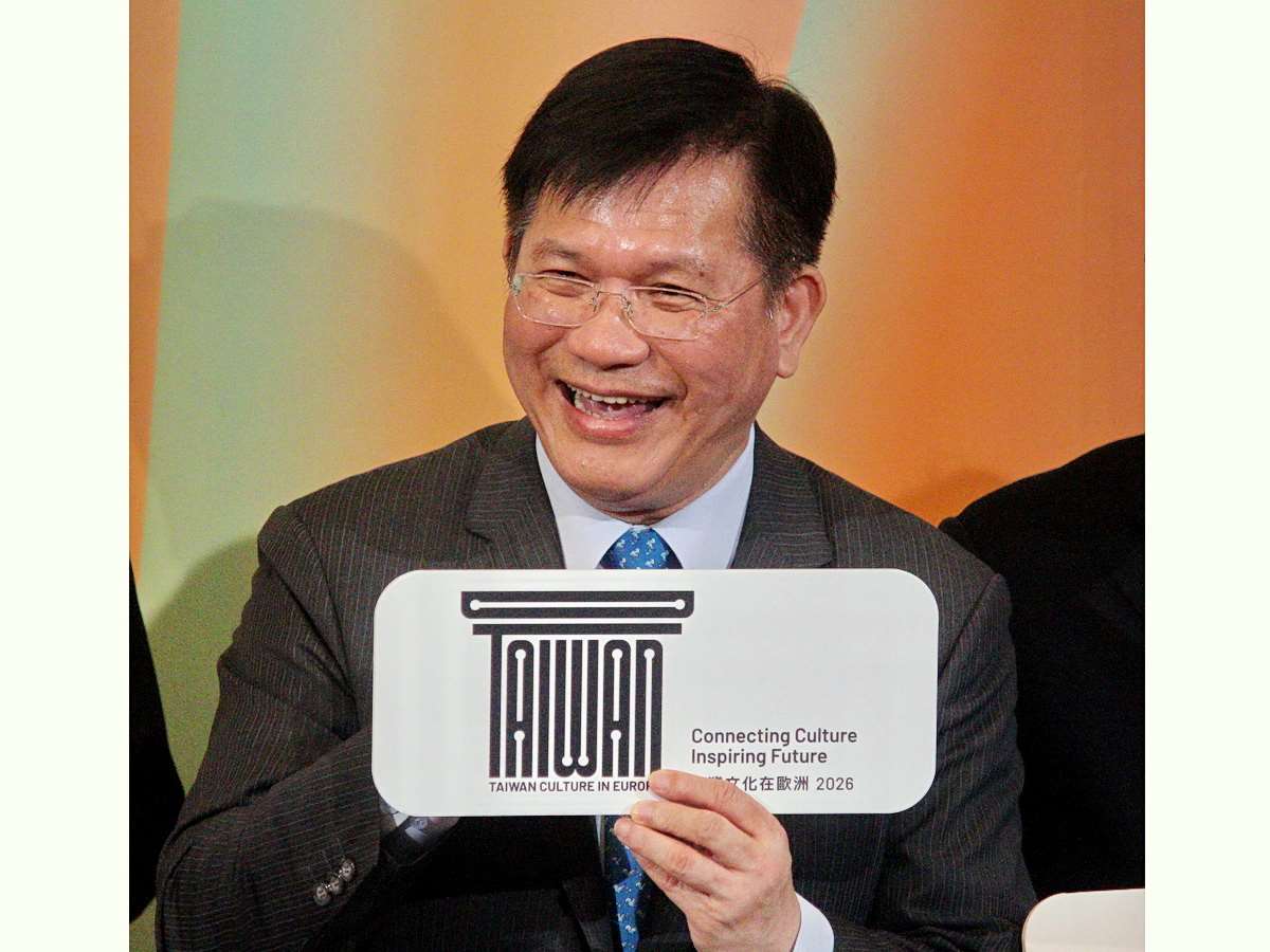外交部長林佳龍2日出席灣聲樂團歐洲巡演記者會時表示，將把「台灣文化在歐洲」系列活動制度化，希望未來每年在歐洲舉辦 (央廣記者王照坤 攝)