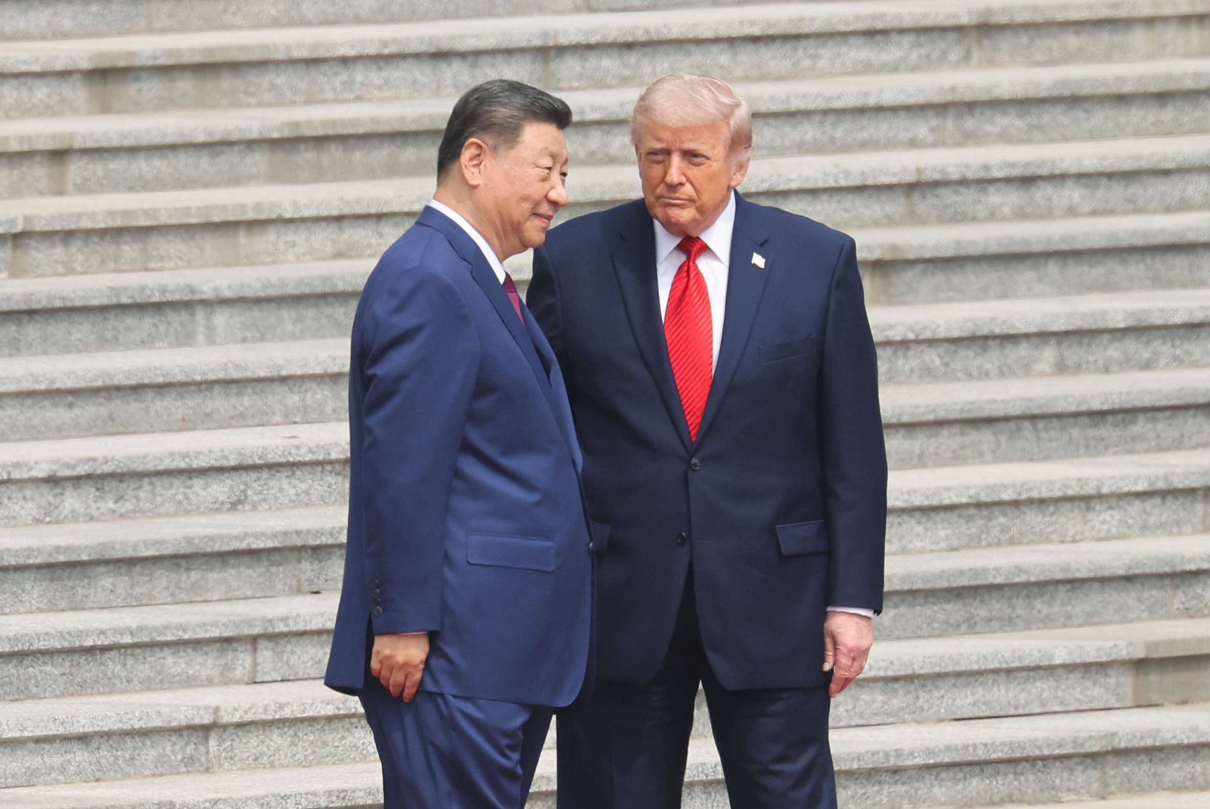 圖為美國總統川普5月14日在北京人民大會堂與中國國家主席習近平會面。