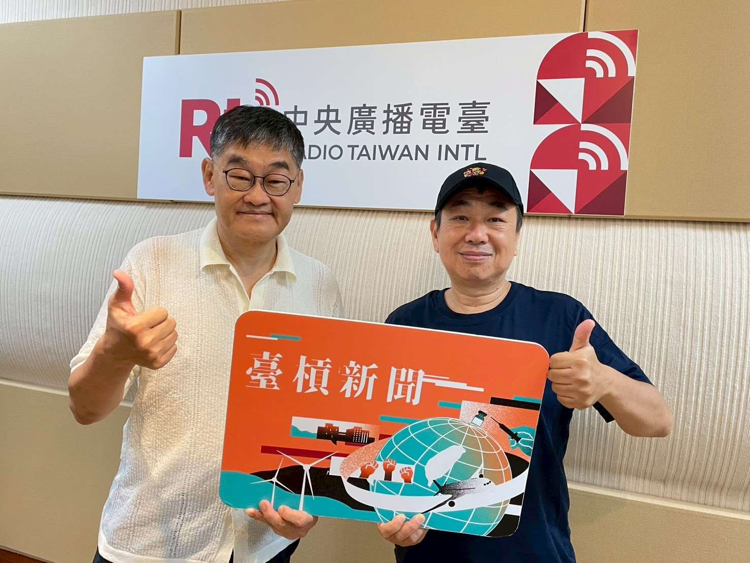 《臺槓新聞》主持人莊豐嘉，專訪資深球評黃國洲