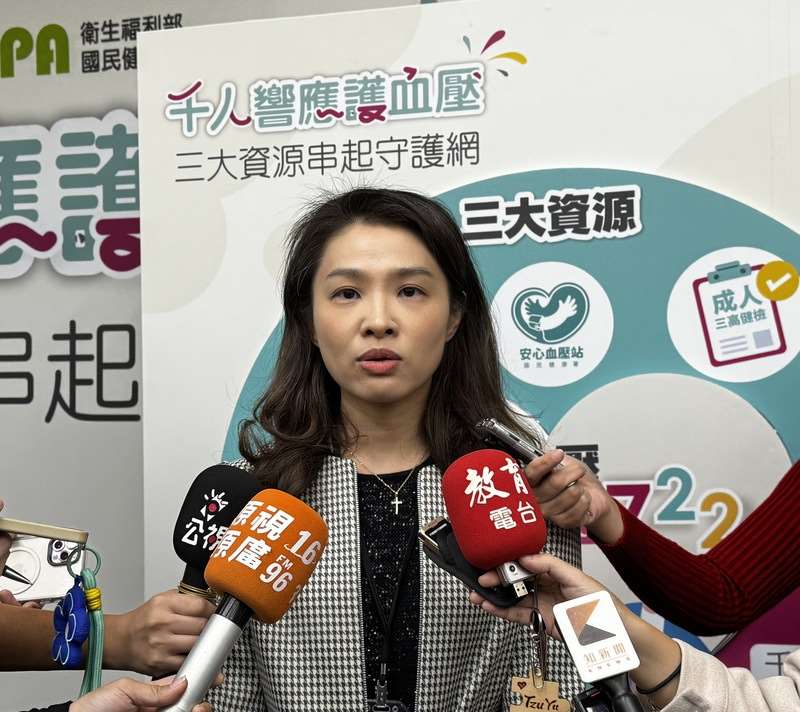 國健署長沈靜芬28日上午出席台灣癌症基金會發布職場B肝調查記者會，會前接受媒體聯訪，被問到健康幣規劃新進度。資料照。