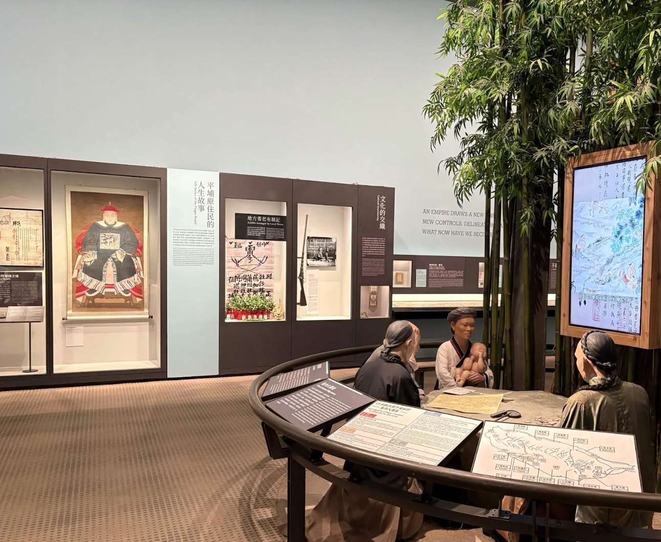 配合西拉雅族正式完成國家認定，臺史博將於8月15日、9月12日推出常設展「看見台灣歷史中平埔原住民族群身影」主題導覽，透過展覽帶領民眾認識政權更迭與社會變遷下，平埔原住民族群在台灣歷史中留下的重要足跡。2027年則會推出平埔原住民族群文化復振特展。(臺史博提供)