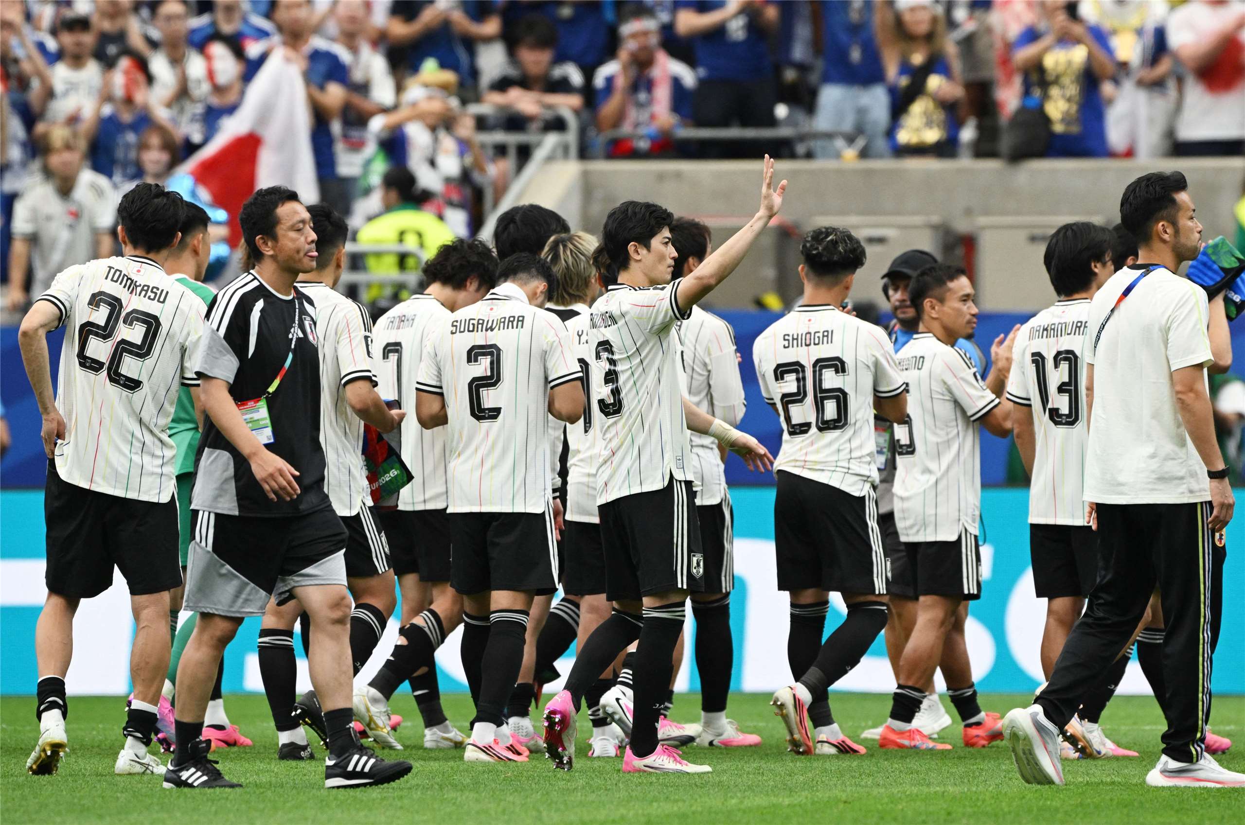 日本隊以1比2不敵巴西、無緣世界盃16強。