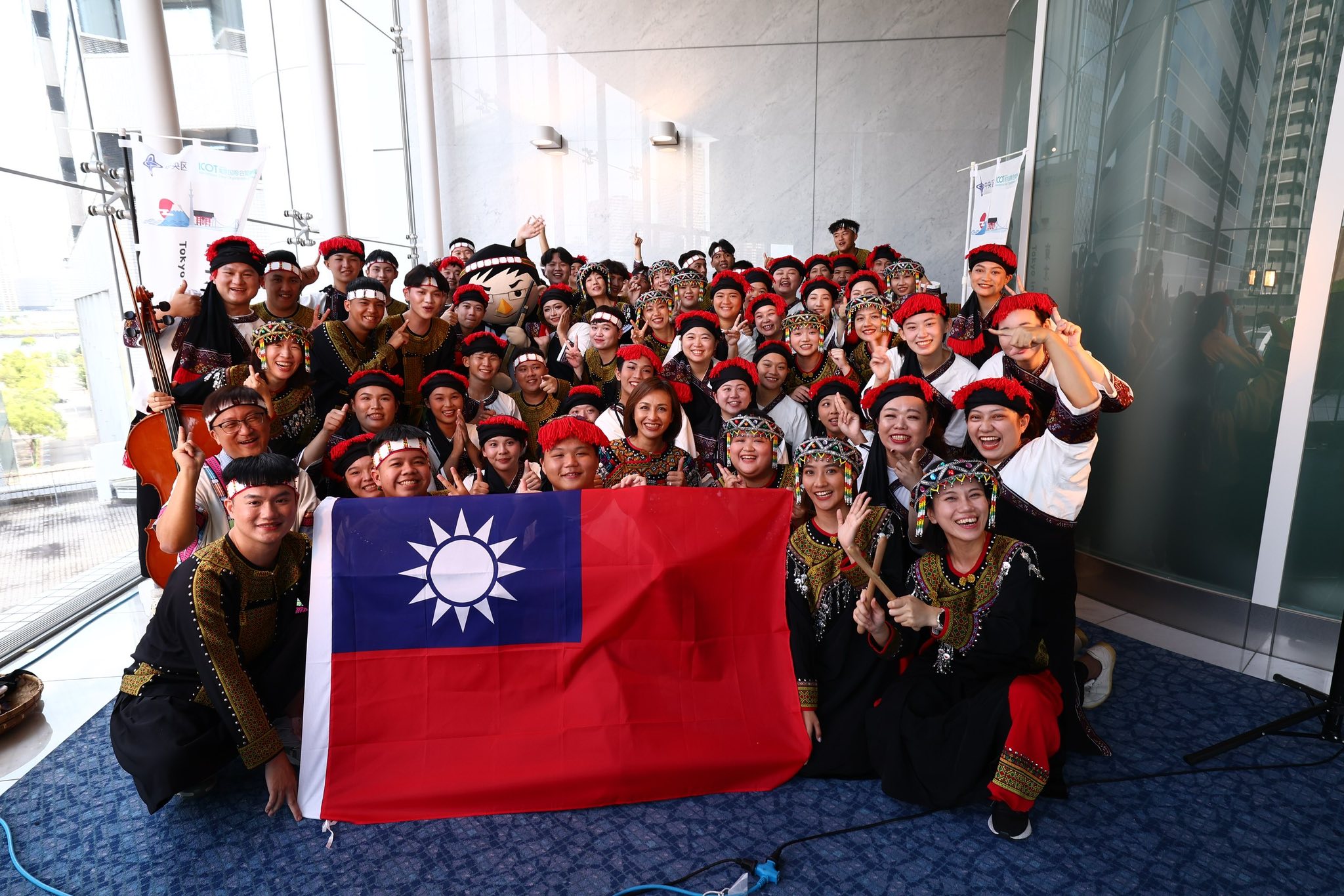來自高雄六龜的尼布恩合唱團在日本東京取得國際合唱大賽民謠組冠軍。(取自尼布恩臉書)