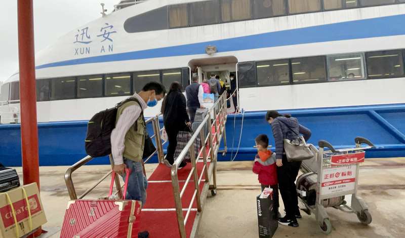 針對金門小三通增班議題，陸委會主委邱垂正表示，需視民航量動態調整。(中央社資料照)