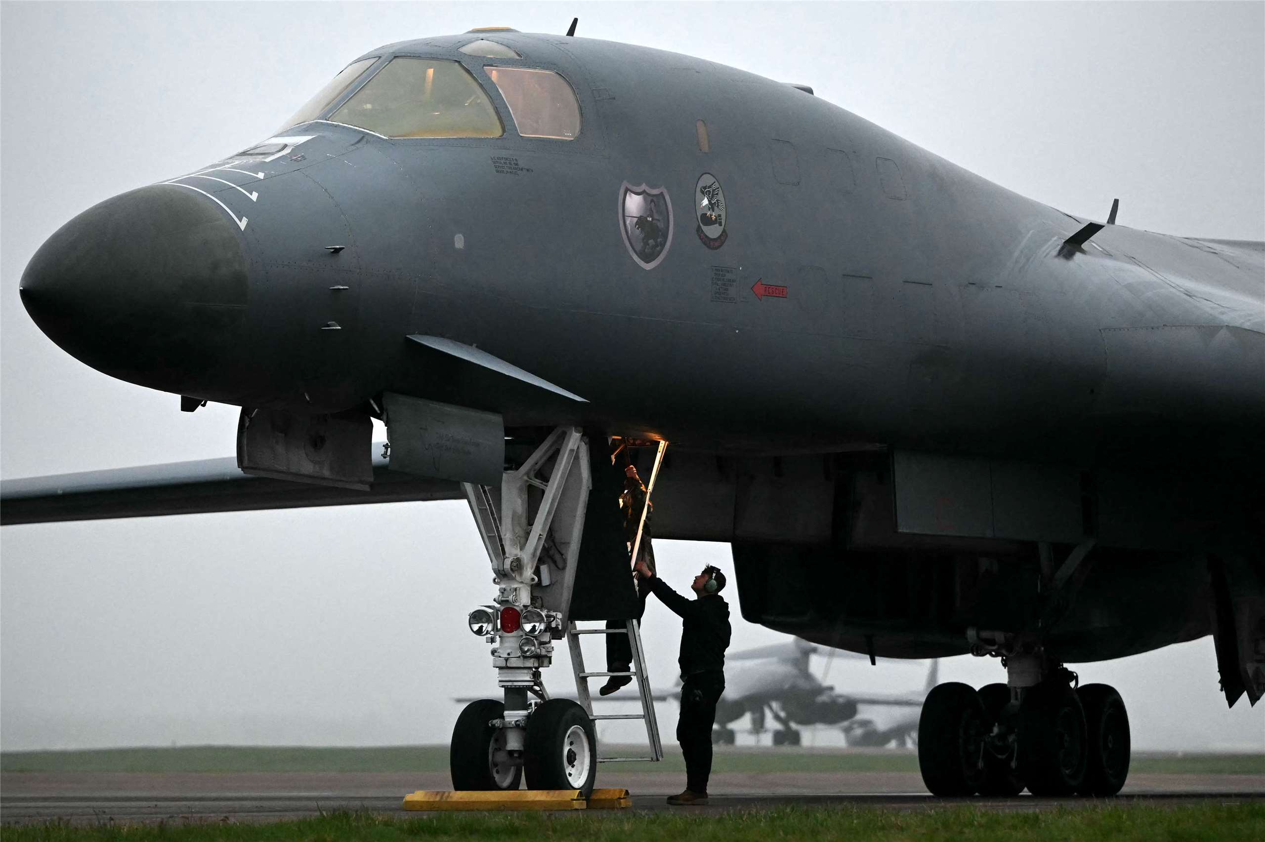 美媒報導，美軍21日出動一架B-1長程轟炸機，打擊伊朗伊斯蘭革命衛隊(IRGC)目標。示意圖。