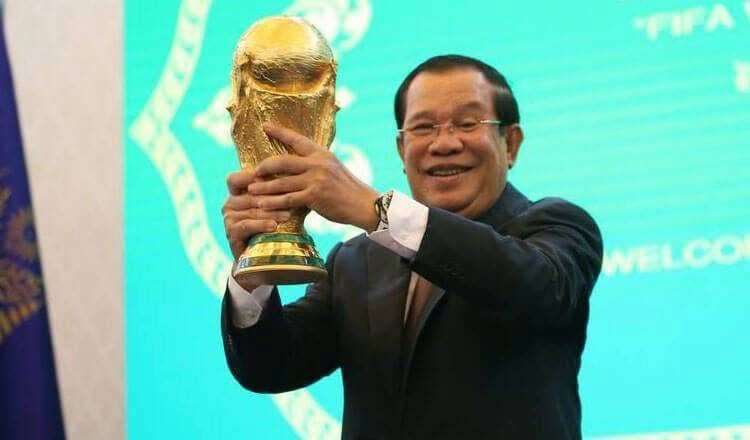 柬埔寨前總理、現任參議院議長洪森(Hun Sen)12日在社群平台發文，祝福法國國家隊在本屆世界盃一路晉級，最終贏得冠軍。(圖：洪森臉書)