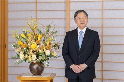 日本現行「皇室典範」規定，皇位由父系血統的男性繼承，目前皇位繼承人僅剩日皇德仁(圖)唯一的弟弟秋篠宮文仁親王，以及文仁的兒子悠仁親王。(資料照/宮內廳)