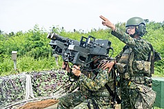 澎湖防衛部表示，國軍「聯合防禦操演」自13日至17 日執行為期5天4夜演練，第一作戰區同步配合操演，並由防空連打頭陣。（澎湖防衛部提供）