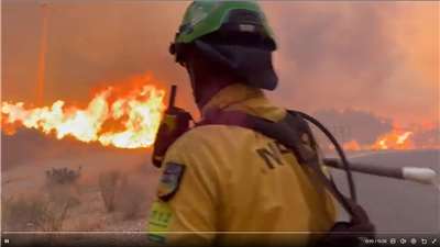 西班牙南部阿梅里亞省(Almeria)爆發的野火已造成12人死亡，有150名消防員正在全力滅火。(圖:翻拍自X@Plan_INFOCA)