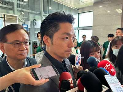 行政院版無人載具特別條例草案以及國民黨團、民眾黨團的相關版本預計3日在立法院會一併交付委員會審查，台北市長蔣萬安表示，他全力支持無人機產業發展，也希望朝野能好好討論、交換意見。