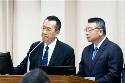 室內裝修商「福麥國際」2025年底標得國防部「RDX海掃更」火藥採購案引發爭議，國防部20日在立法院證實，由於廠商遲遲無法取得輸出許可，已於7月進行解約，並合計開罰新台幣8千餘萬元。(楊仁翔 攝)
