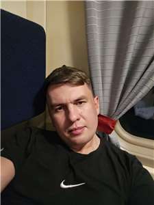 親克里姆林宮運動人士雷梅斯洛(Ilya Remeslo)(圖)因批評普丁總統被捕。(FB/Ilya Remeslo)