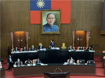 立法院會退回教育部修正校事會議備查案， 要求更正該辦法，再送立院備查。資料照片。(鄭佑漢 攝)