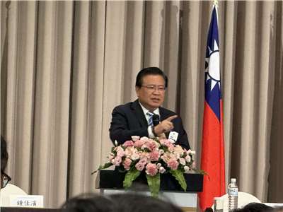 中國《民族團結進步促進法》1日上路，商總理事長許舒博表示，從商者政經要分離，若台商沒有因此受到不公平待遇，就不會考慮這一點。(謝佳興 攝)
