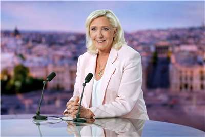 法國極右翼領袖雷朋(Marine Le Pen)7日宣布參加2027年總統大選。