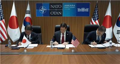 美國國務卿盧比歐(Marco Rubio)7日在土耳其北約峰會場邊，與日本外務大臣茂木敏充及韓國外交部長趙顯會晤。 (圖:X@SecRubio)