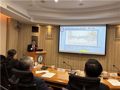 針對AI泡沫化議題，中央研究院經濟研究所合聘研究員林常青表示，目前AI基礎建設需求仍強，今年發生的機率「沒有那麼高」，但明後年值得觀察。(楊文君攝)
