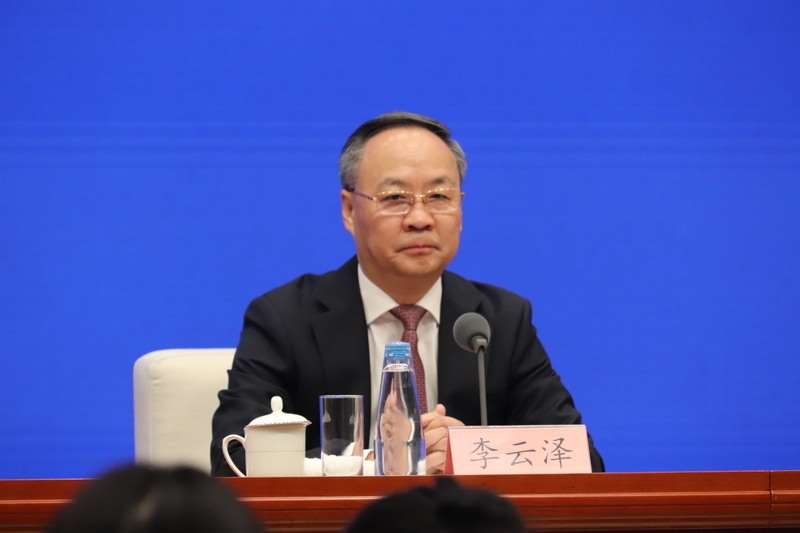首任中國國家金融監督總局局長李雲澤(圖)4月傳出被降職進而去職，最新發布的官方文件證實，李雲澤已因「嚴重違紀違法」被罷免全國人大代表職務。 (圖：中央社)