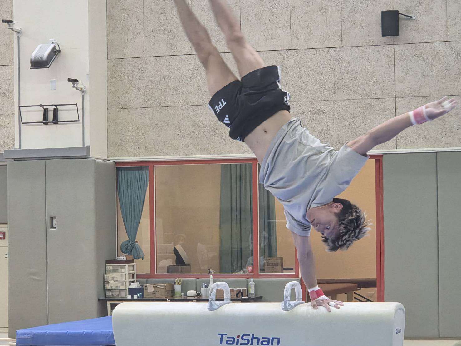 「鞍馬王子」李智凱對於名古屋亞運的期許，就是希望挑戰鞍馬三連霸。(江昭倫 攝)