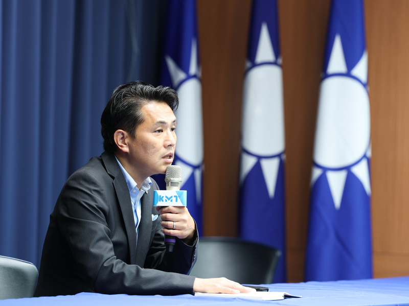 針對行政院不副署兒少未來帳戶， 國民黨文傳會主委陳以信表示，政府又一次用行政權阻擋國會三讀通過法案，這已不是單一法案的憲政爭議，而是持續拒絕承認國會多數、藐視國會的鐵證。資料照。