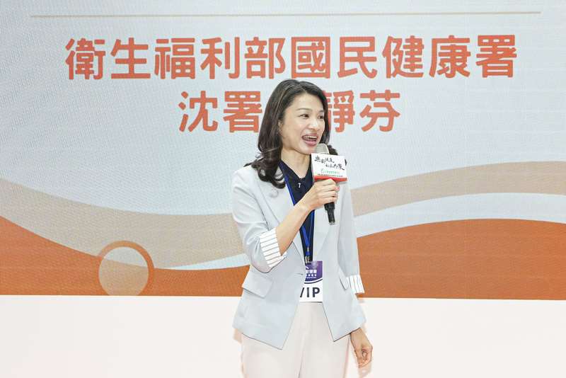 國健署長沈靜芬12日表示，將於下週向行政院報告「健康幣」規畫，預計10月正式上路。
