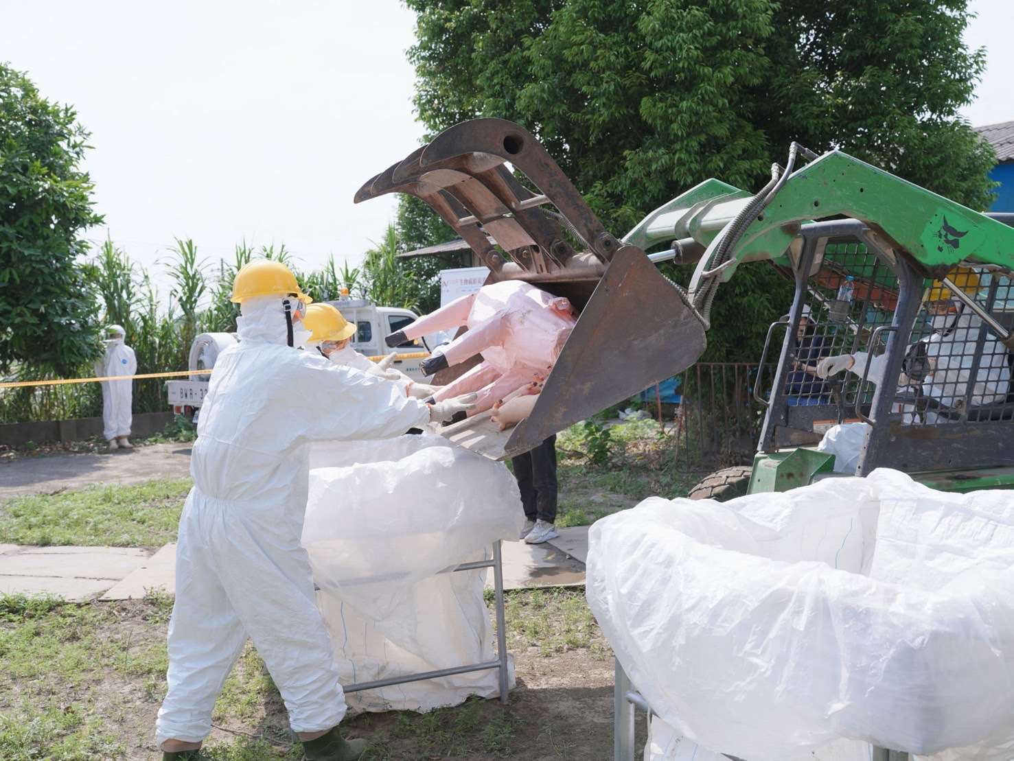 衛福部與台南市府聯合辦理「生物病原災害防救演習」，首次以「立百病毒感染症」為演練主題。(台南市政府提供)