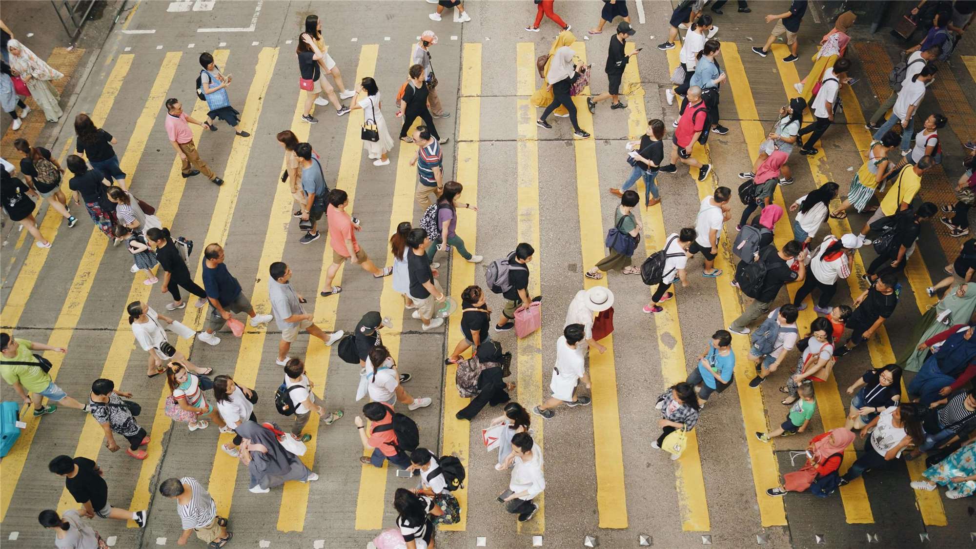 根據香港天文台10日公布，截至下午2時50分，本地大部分地區的氣溫超過35度，其中新界上水最高，為39.1度。資料照。(Gigi / Unsplash圖庫)