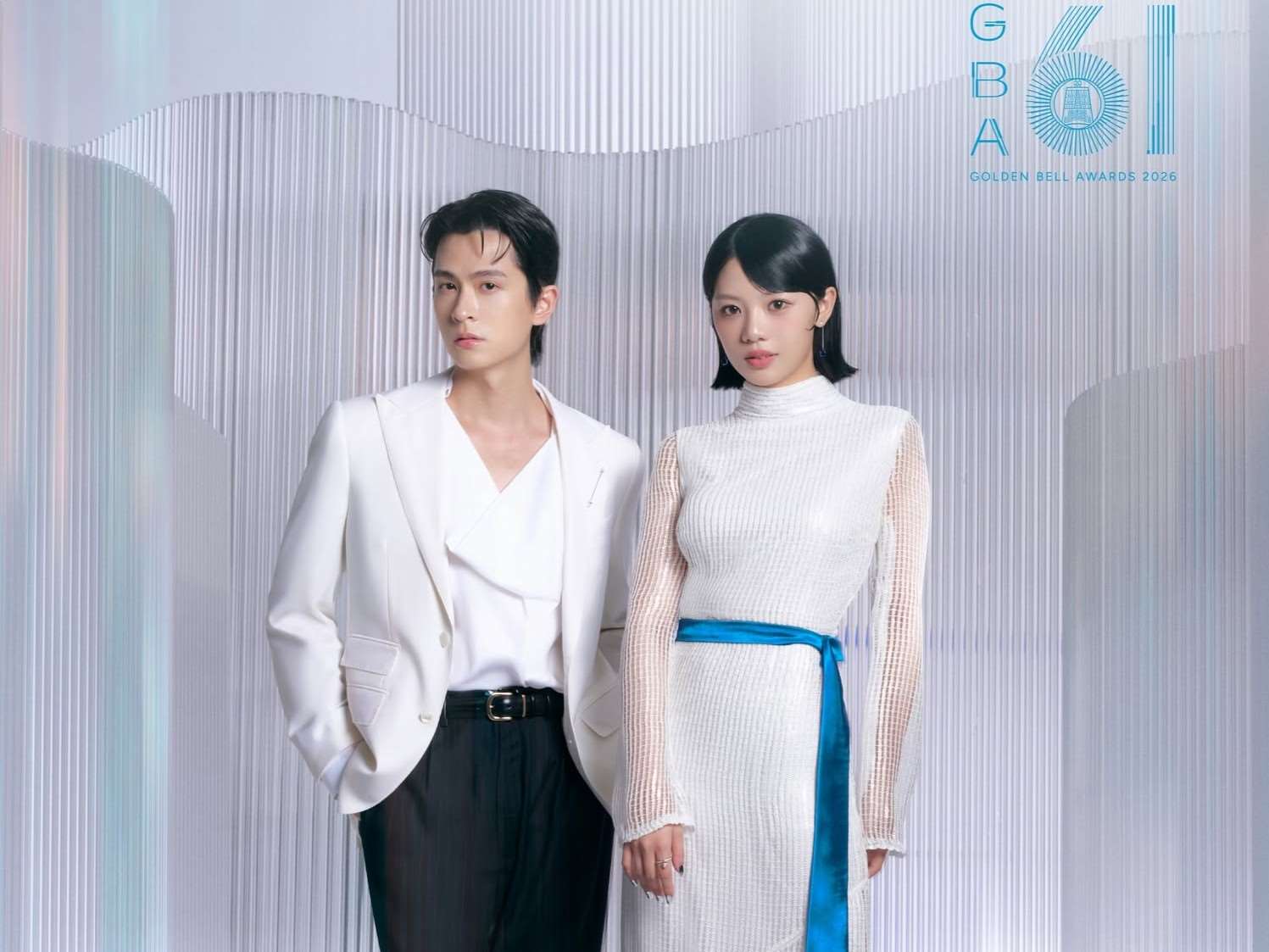 10月即將舉行的第61屆金鐘獎，今天(6日)公開戲劇類紅毯主持人由木木(林葦妮)(右)、石知田(左)擔綱。(FB/@bamid.goldenbell)