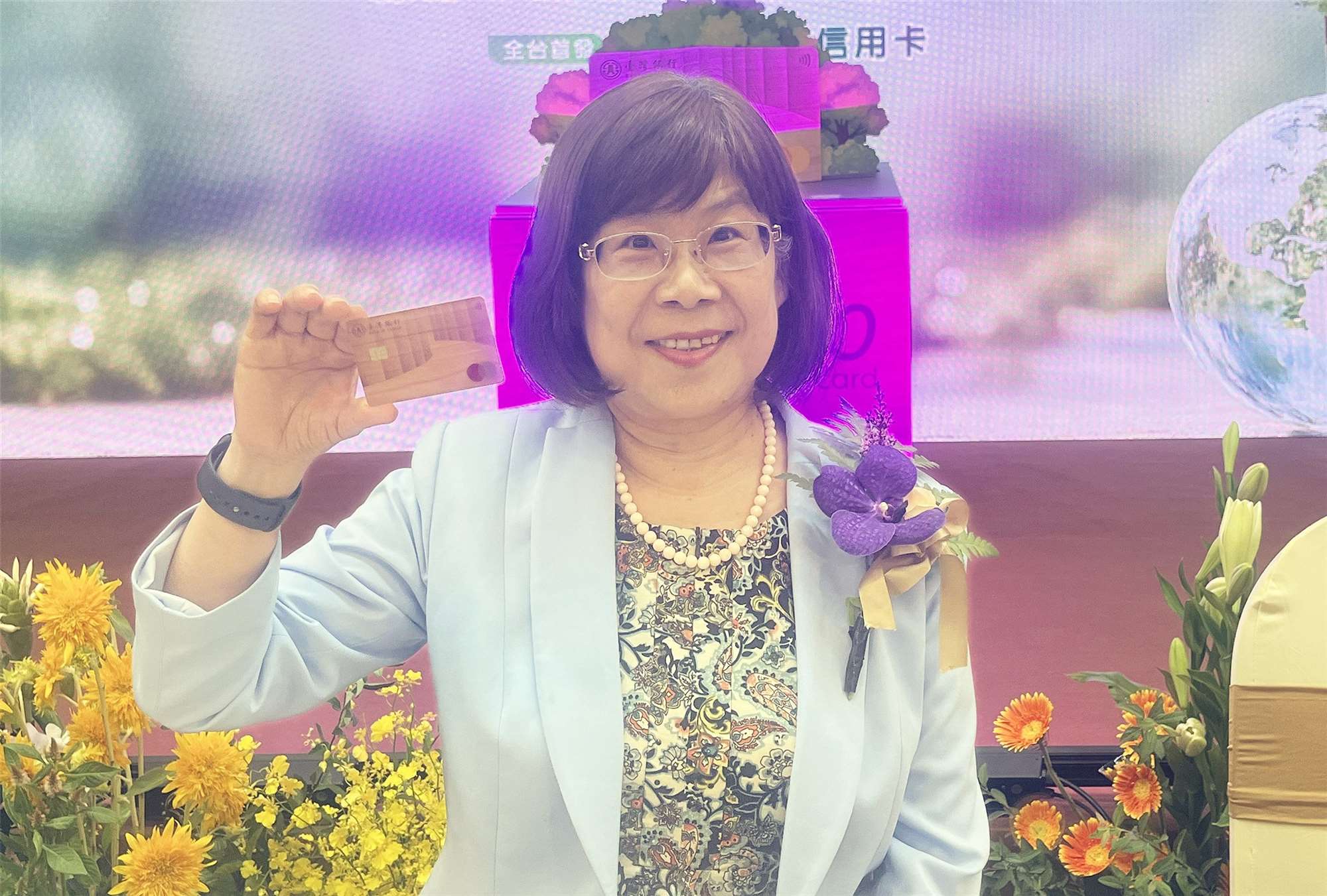 立法院財政委員會12日舉行泛公股金融機構整併策略公聽會，台灣金控董事長凌忠嫄(圖)表示，台灣金百分百公股持有，受公務人員服務法規範，福利待遇不比其他泛公股金融機構，因此「沒人愛」。資料照片。(陳林幸虹 攝)