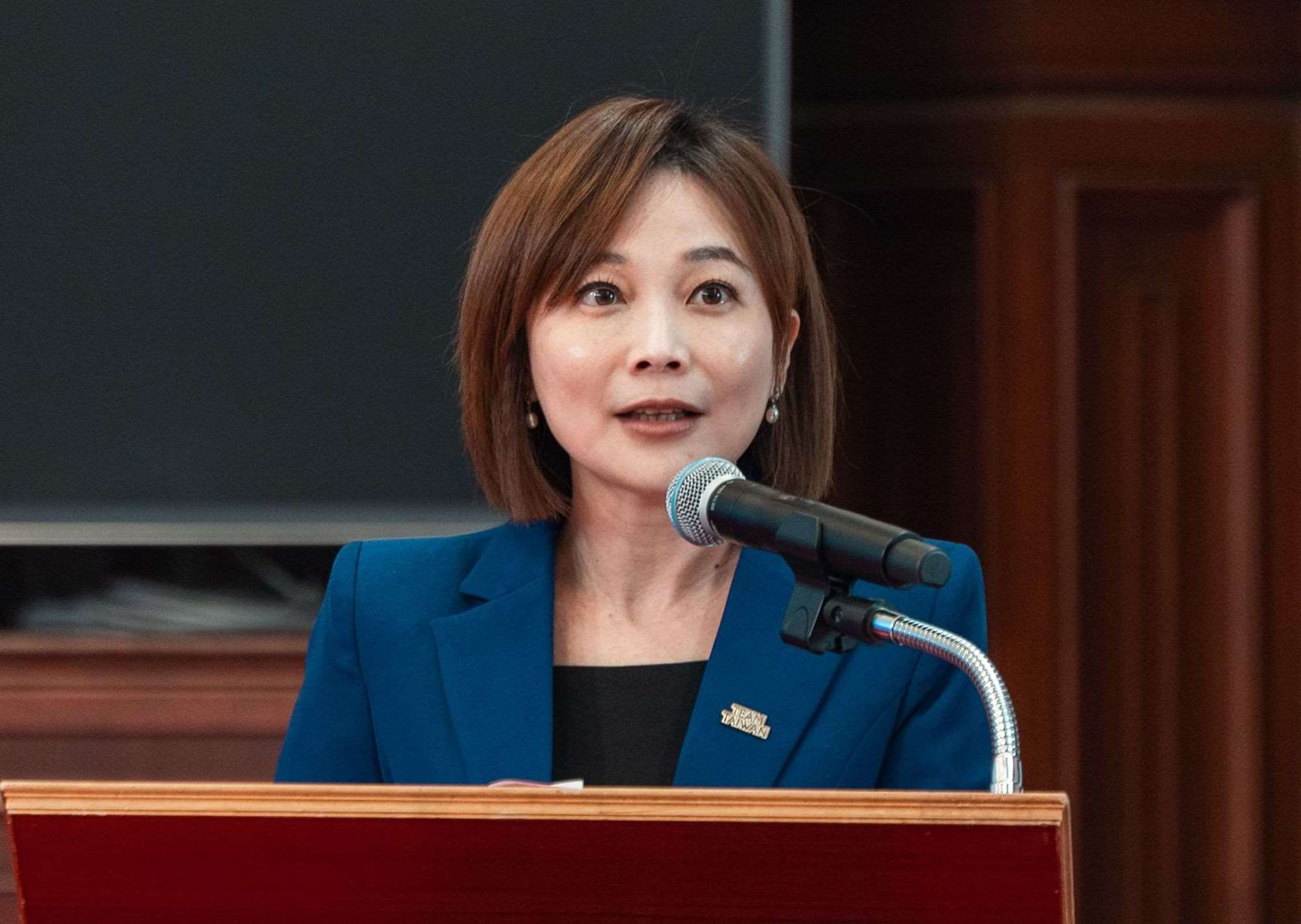 總統府發言人郭雅慧表示，經查府方已於13日回覆並提供完整書面資訊給翁曉玲，對於翁曉玲試圖以不實言論卸責，感到遺憾也難以認同。(圖:總統府)