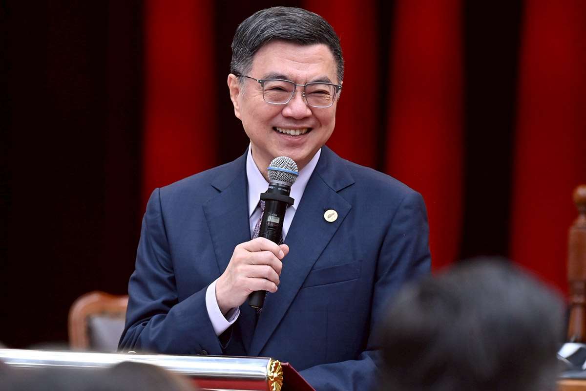 行政院長卓榮泰15日前往彰化縣參訪日照中心。資料照。(翻攝卓榮泰臉書)