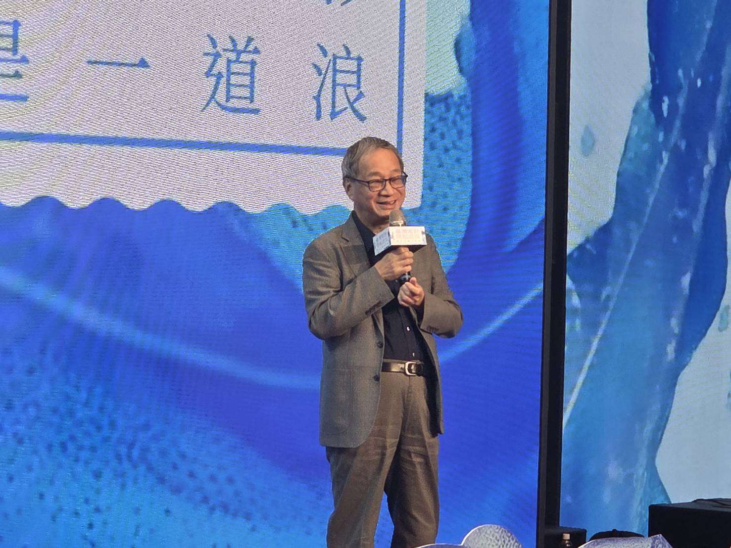 周子瑜傳遭中國拉攏，文化部長李遠31日表示，藝人可自由發展、但赴中要留意統戰條件。(江昭倫 攝)