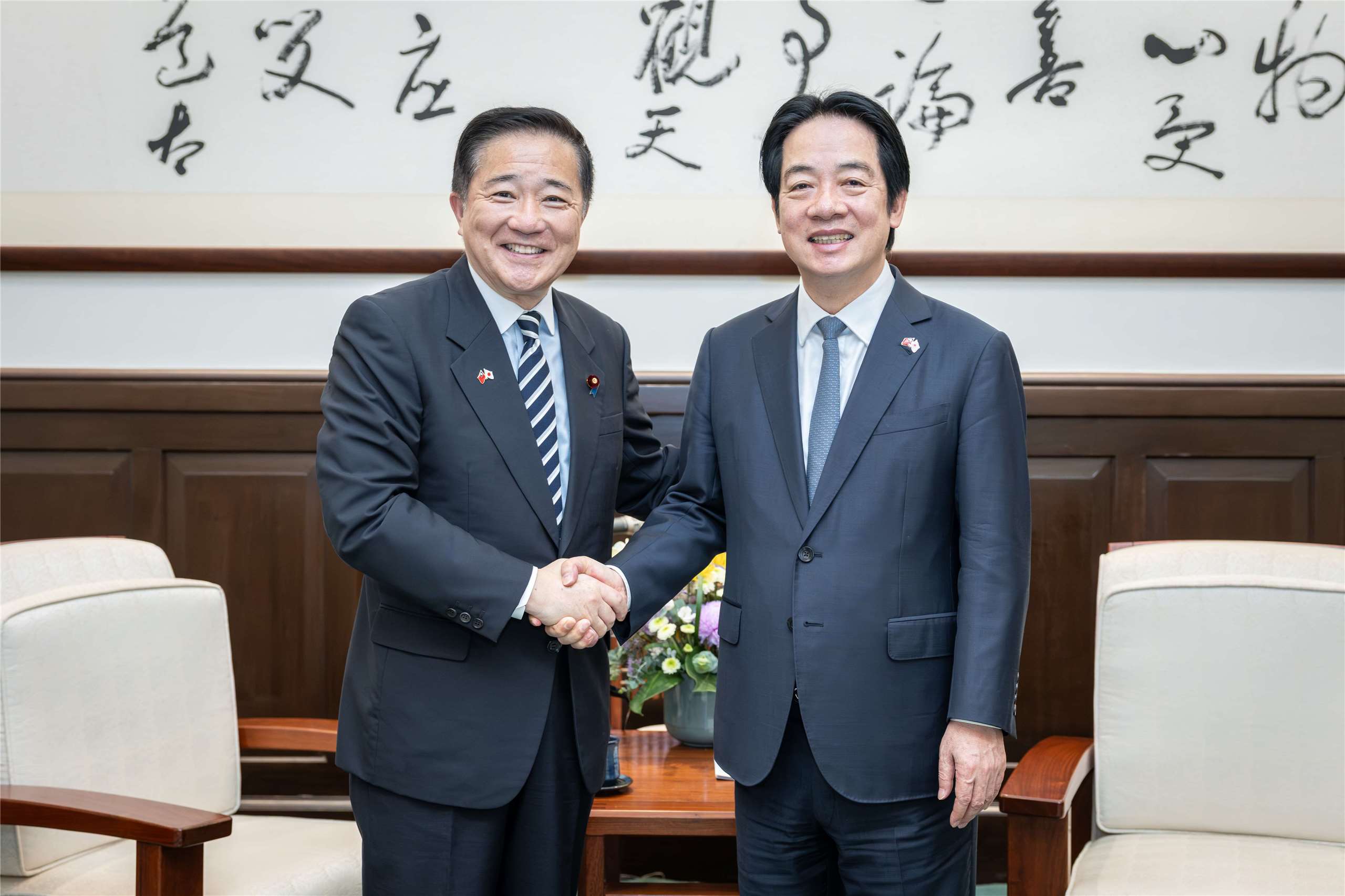 賴清德總統11日下午在總統府接見日本前首相補佐官、眾議員長島昭久。(圖：總統府)