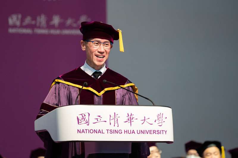 國立清大校長高為元(圖)今年續任後，卻赴美參與國外大學校長遴選，引發議論。高為元為此透過電子郵件，向師生致歉。資料照片。（清華大學提供）