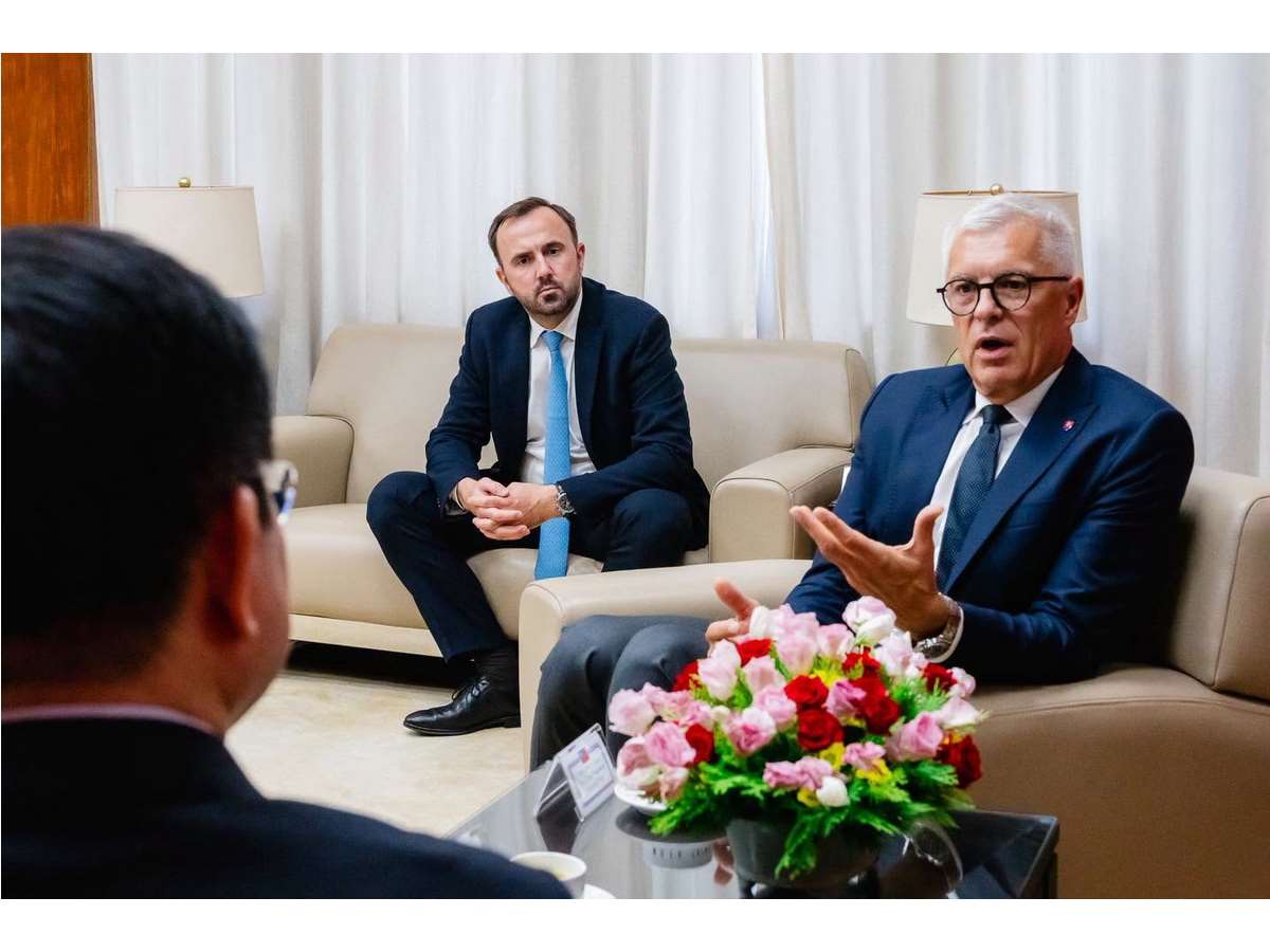 外交部長林佳龍會晤來台訪問的斯洛伐克前外長柯爾喬克(Ivan Korcok，右)，對柯爾喬克的外交理念深有同感。 (圖取自林佳龍臉書)