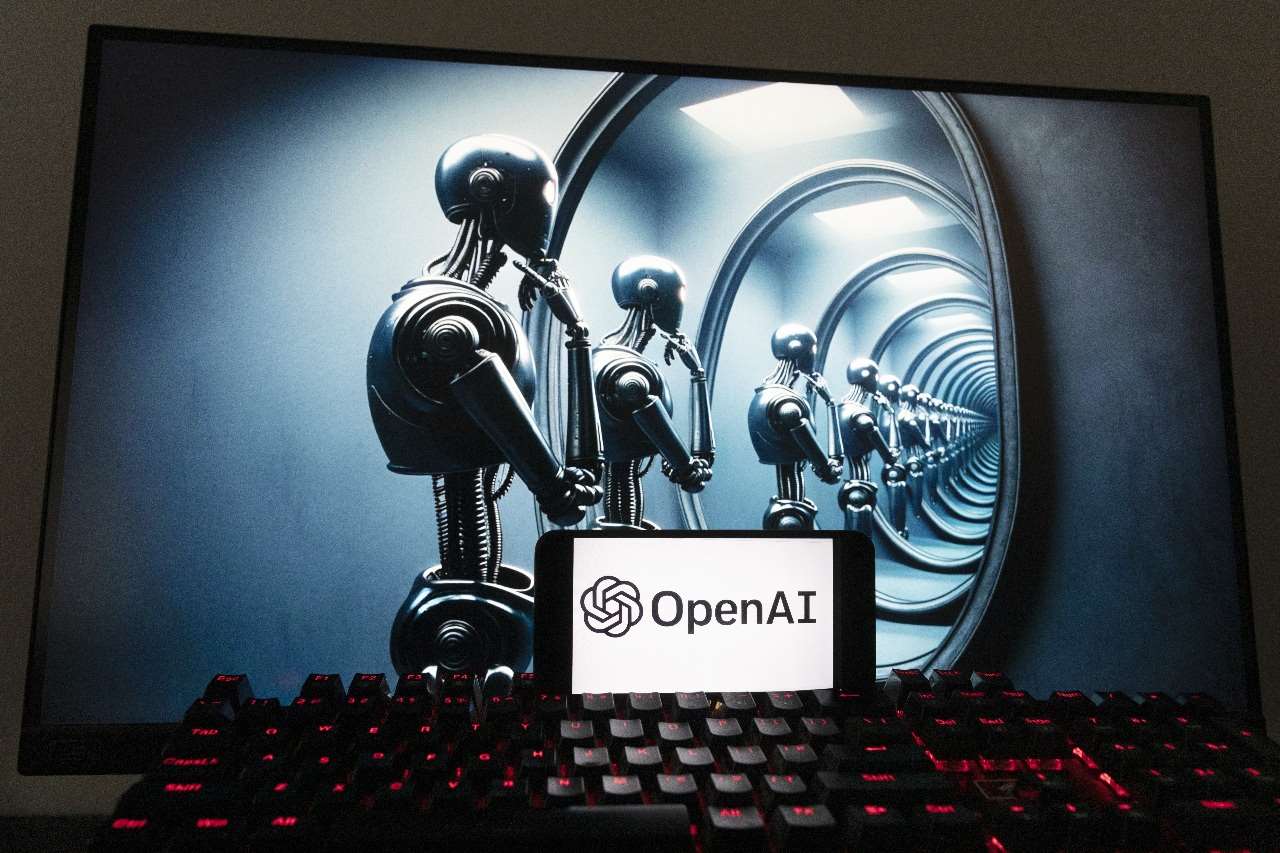 OpenAI日前發生AI代理模型測試期間卻駭入其他公司的重大安全漏洞後，遭爆唯一倫理主管上任不到一年卻已經離職，讓外界更關注其安全問題。(美聯社/達志影像)
