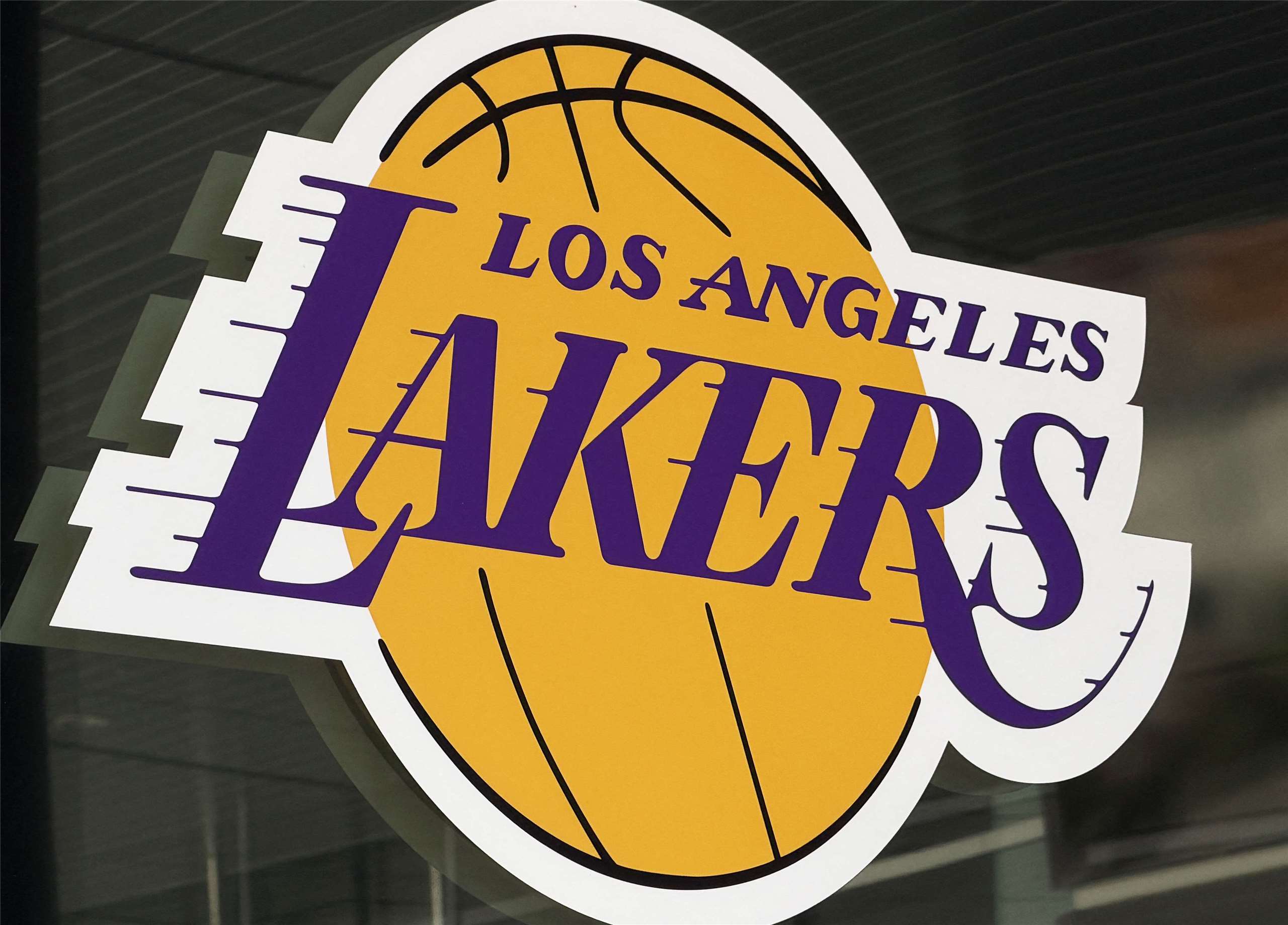 美國職籃NBA洛杉磯湖人隊，傳將以125億美元的破紀錄價格出售。